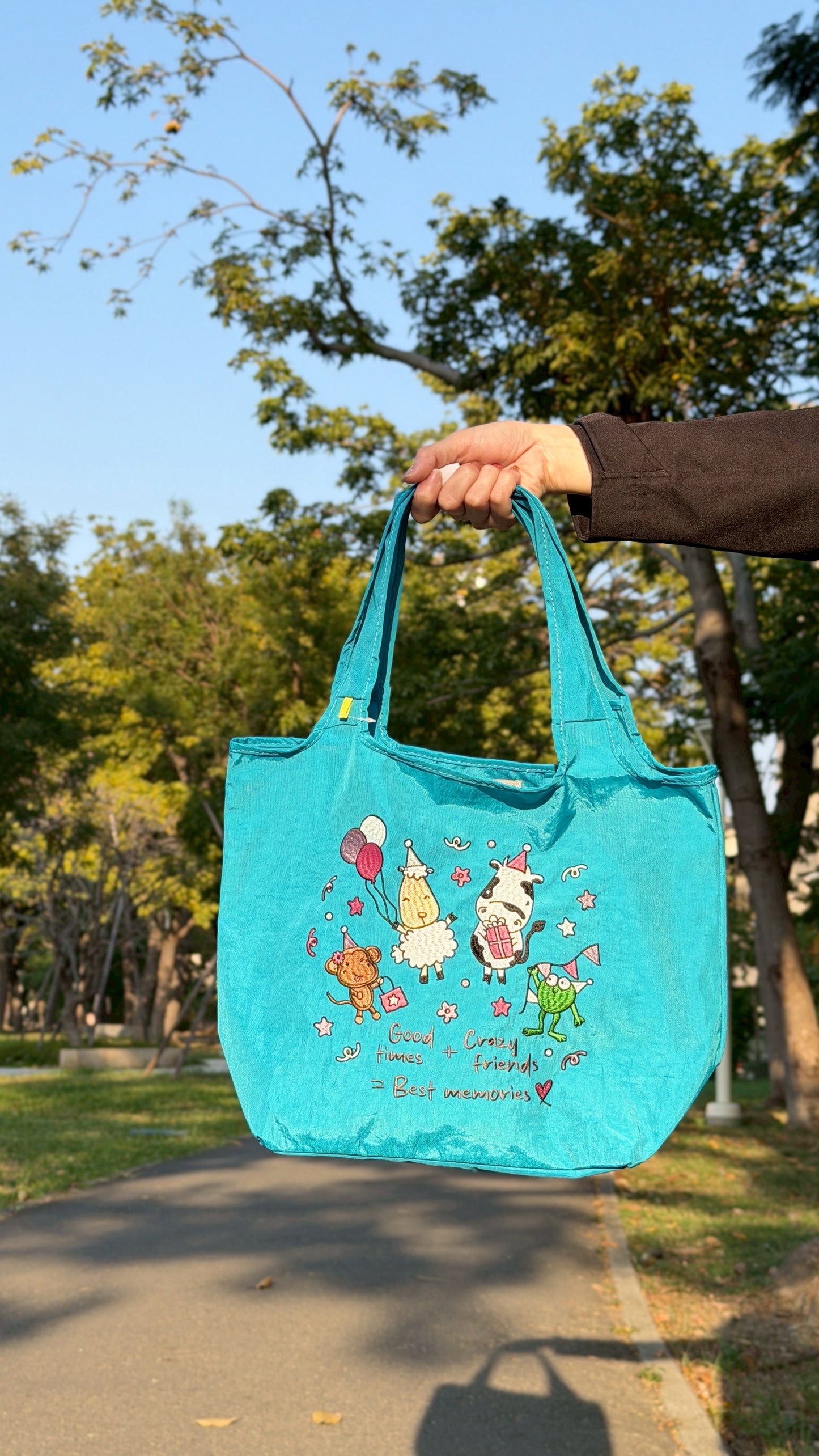 手提刺繡包(慶祝太平洋藍)